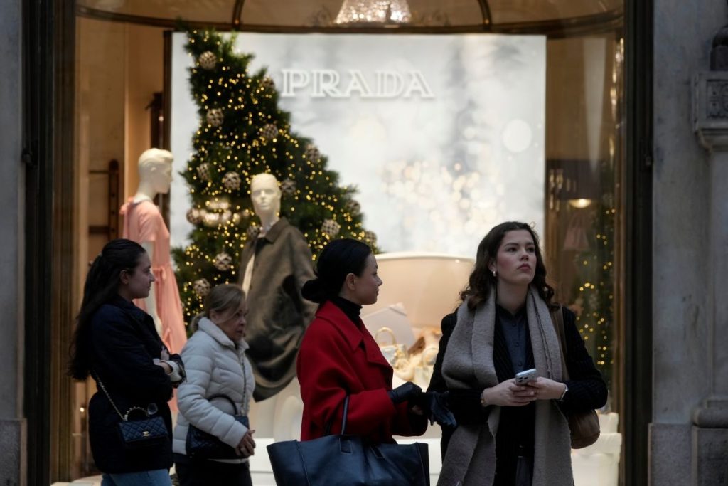 Въпреки ръста на заетостта: Италианците се въздържат от празнично пазаруване