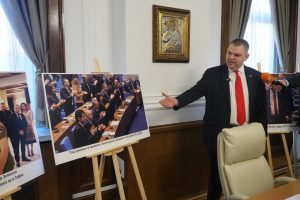 Делян Пеевски откри „Музей на сглобката“: ДПС е направило много хубави неща
