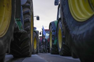 Фермери от цяла Европа и България протестират в Брюксел срещу Меркосур и регулации