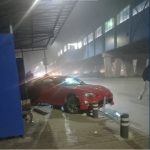 Кола се вряза в спирка в София: Мъже се хвалили след инцидента