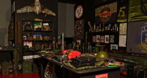 Музей на войната: Украински художник събира артефакти от фронта