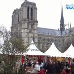 Коледно пазаруване: Хиляди търсят подаръци в последния момент