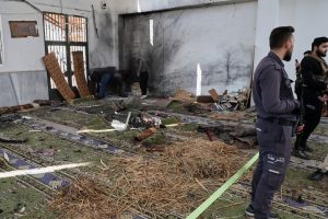 Терористична атака разтърси джамия в Хомс, Сирия: най-малко шестима загинаха