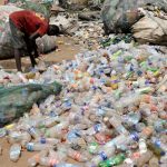 Герои под водата: Водолази спасяват уникалното езеро Малави от пластмасово замърсяване