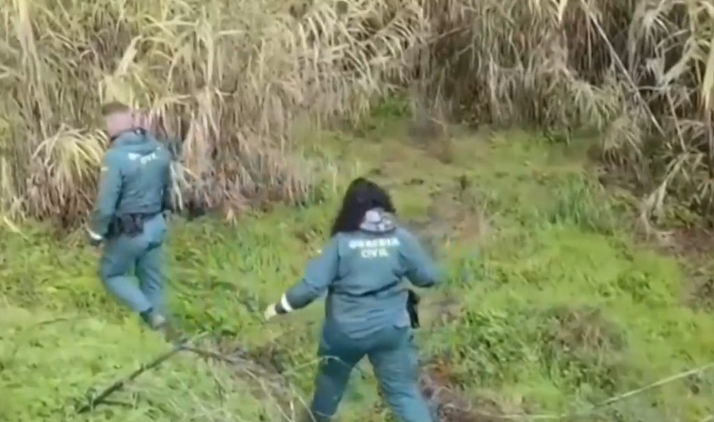 Бури в Южна Испания: Един загинал, двама изчезнали и хиляди евакуирани