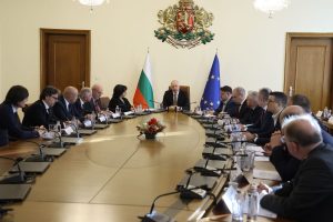 80% от спекулата е с храни, 10% – с лекарства: институциите засилват контрола