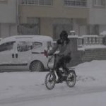 Снеговалежи парализираха Турция: Училища затворени в 16 провинции