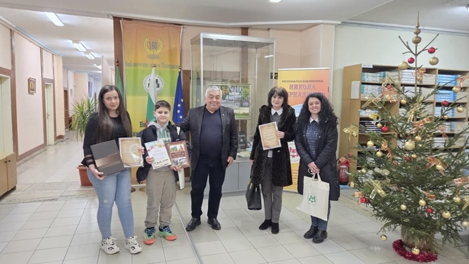 Библиотека „Никола Фурнаджиев“ награди най-активните си читатели за 2025 г.