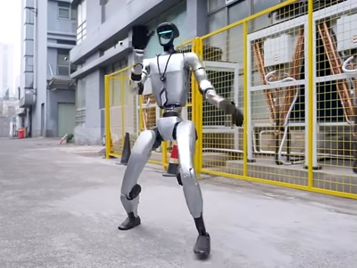 Учени: Хуманоидните роботи все още са далеч от съвършенството