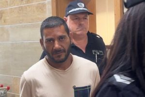 Тръгва делото срещу рецидивист, откраднал 500 лв. от казино с нож в Белозем