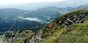 Ураганен вятър над 30 м/сек връхлетя Рилските езера, ПСС предупреждава за опасност