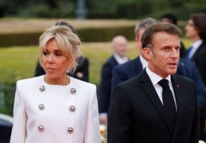 Осъдиха 10 души за кибертормоз срещу Брижит Макрон