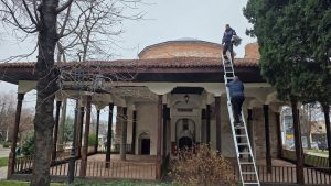 Спешен ремонт на Куршум джамия в Карлово след вятърни щети