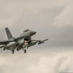 Тайван приземява временно изтребителите F-16 след инцидент с изчезнал пилот