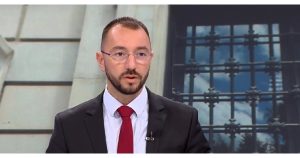 Хекимян: Терзиев осъзна, че снегът се топи, но не и боклукът