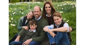 Принц Уилям наема топексперт по кризи: Мисия „изчистване на имиджа“ след скандала с Андрю