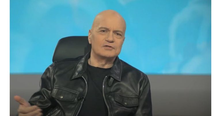 Слави Трифонов поиска оставката на Васил Терзиев заради кризата с боклука в София