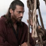 Драматична нощ за Джан Яман: От арест до свобода с букет рози