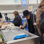 Европа срещу спекулата: Тавани на цени и доброволни замразявания