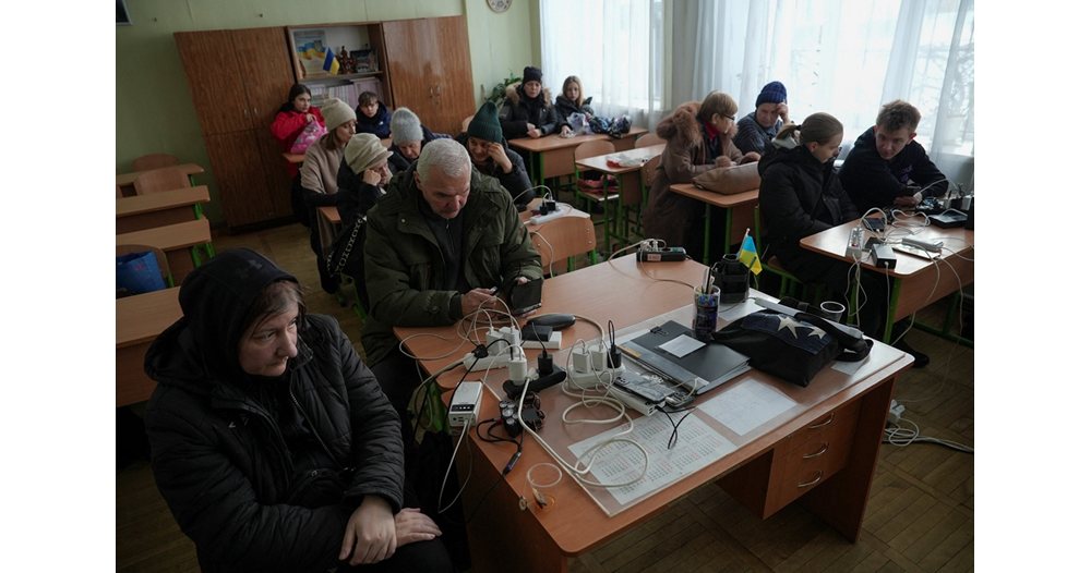 Украйна нанесе удари по три руски петролни платформи на „Лукойл“ в Каспийско море