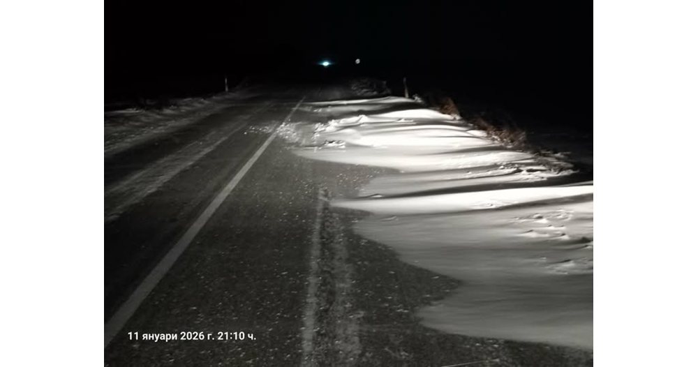 Усложнена зимна обстановка в Свищов и Павликени, АПИ мобилизира 468 снегорина