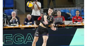 Алекс Николов блести с 16 точки и се извини на собственика на „Лубе“