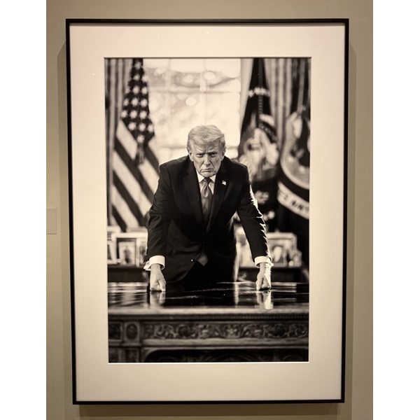 Смитсоновият институт промени портрета на Тръмп, премахна препратки към импийчмънтите