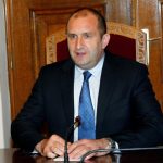 Развенчан мит: Часовникът на Румен Радев струва $518, не 15 000 евро