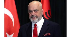 Албанската опозиция организира мащабен протест срещу правителството на Еди Рама