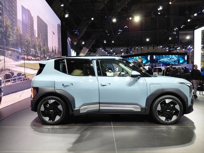 Автосалон „Брюксел 2026“: Китайските марки напредват въпреки първоначалните очаквания