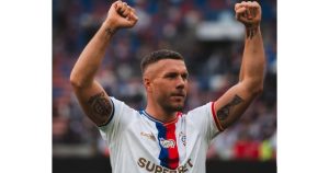 Лукас Подолски купува полския "Гурник" Забже