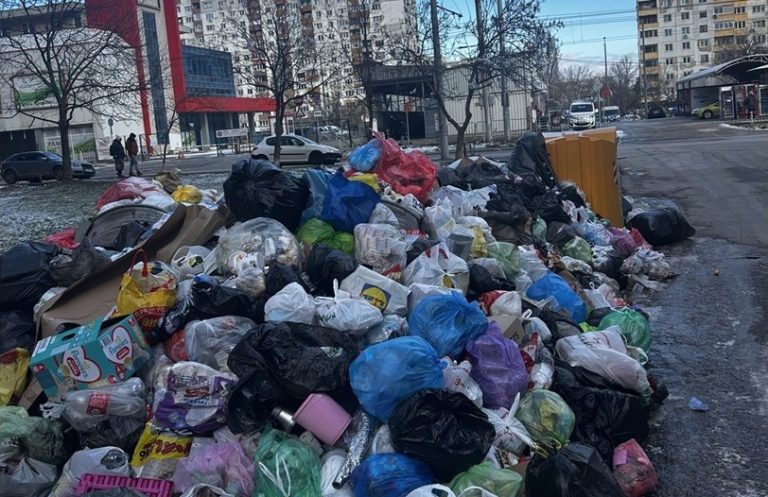 Боклукът в София: От бедствие за хората до политически сблъсък Боклукът в София: От бедствие за хората до политически сблъсък