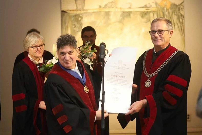 Греди Асса е вече Доктор хонорис кауза на НХА