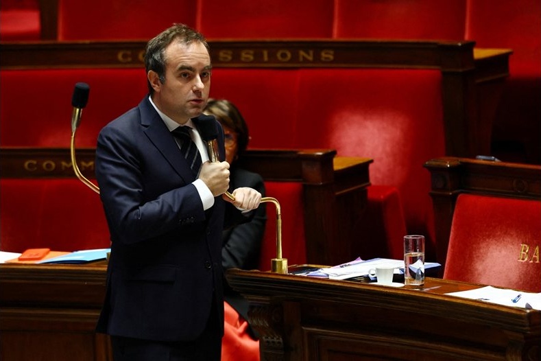 Френското правителство оцеля след вот на недоверие заради Меркосур