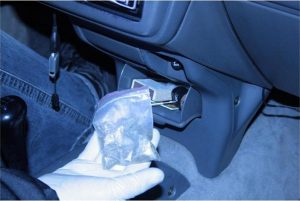 Полицията в Добрич задържа двама мъже с амфетамин