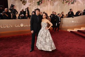 Холивуд бавно реабилитира Аштън Къчър след скандалите с Дани Мастърсън и Диди