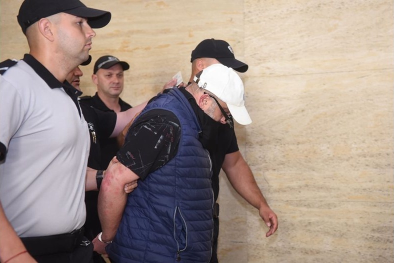 Шок в София: Жена получи урна с прах, но баща ѝ е в моргата