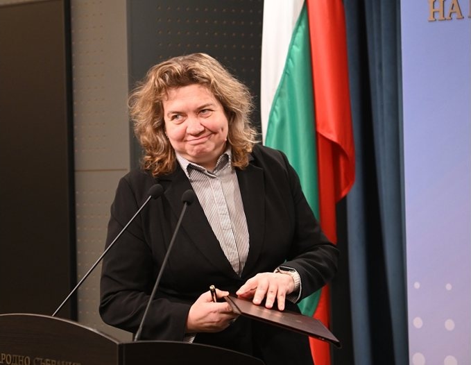 Наталия Киселова: Запазването на хибридното гласуване е оптимално решение за предстоящите избори
