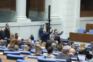 Мажоритарният вот: Желязното табу, което може да излекува българската политика