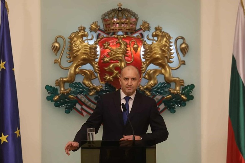 Румен Радев подава оставка: Световните агенции виждат заявка за парламентарни избори