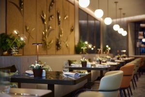 OXBO кани на романтична вечеря: Свети Валентин с изискано меню и жива музика