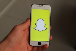 Snapchat постигна извънсъдебно споразумение по знаково дело за пристрастяване