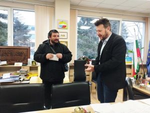 Кметът на „Слатина“ Георги Илиев върна изгубена заплата след Facebook апел