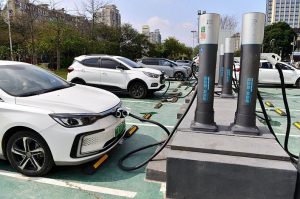 Китай изгради най-голямата мрежа за зареждане на електромобили в света