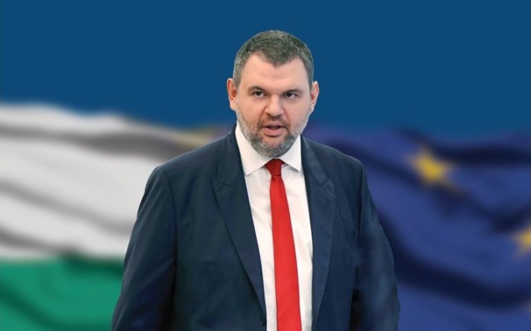 Делян Пеевски: Чест е България да участва в Съвета за мир на Тръмп Делян Пеевски: Чест е България да участва в Съвета за мир на Тръмп