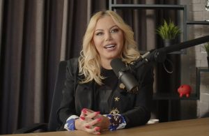 Камелия откровено за майчинството, кариерата и житейския си път