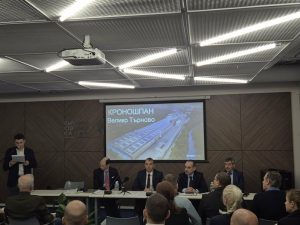 Бизнесът предупреждава: Спирането на „Кроношпан“ е пагубно за индустрията и горите