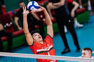 Мони Николов с ас от 129 км/ч наклони везните за "Локомотив" (Новосибирск)