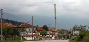 Майка нахлу хулигански в училище в карловското село Розино, разправя се с класна