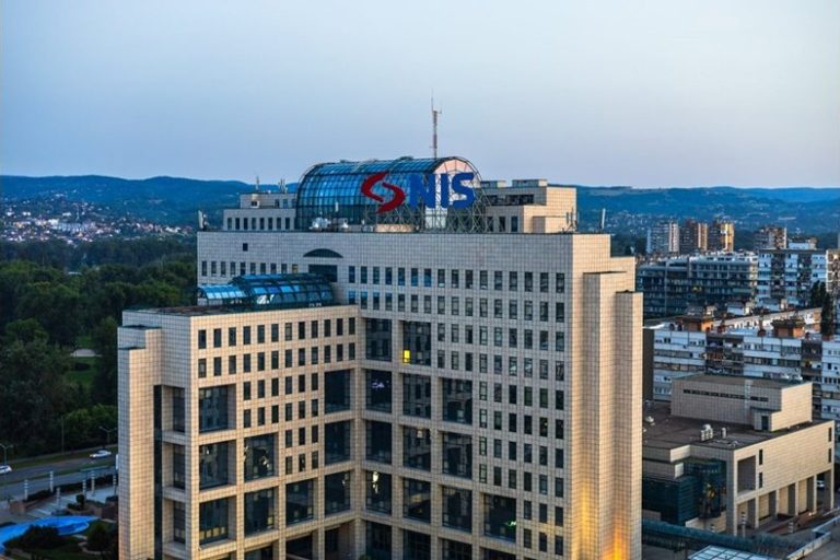 MOL придобива 56% от НИС: Сърбия ще плати двойно, но Русия избра Унгария MOL придобива 56% от НИС: Сърбия ще плати двойно, но Русия избра Унгария